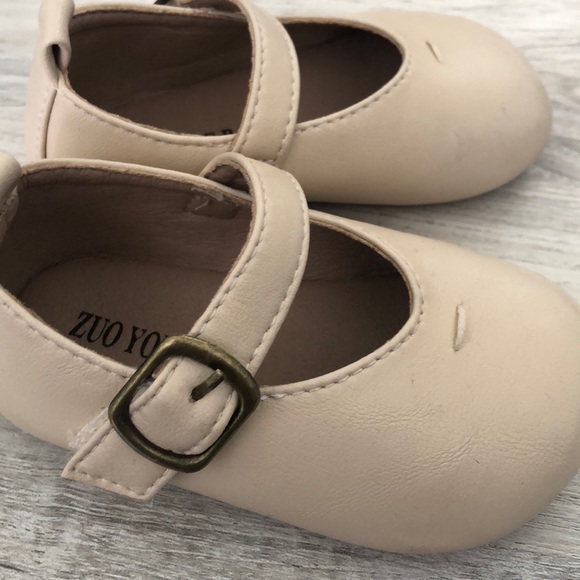 Faux leather comfy sandals 6-15 months - Picture 2 of 8